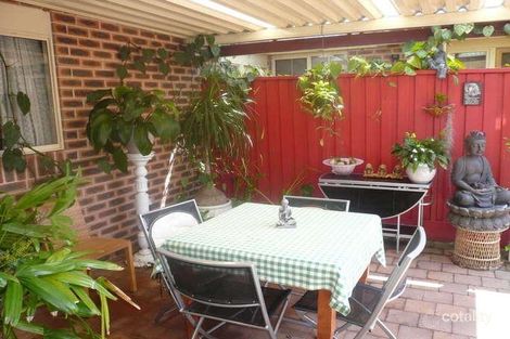 Property photo of 2/23 Northwind Avenue Point Clare NSW 2250