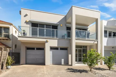 100 Gulf Point Dr, North Haven, SA 5018