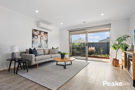 Property photo of 8 Heathcote Grove Officer VIC 3809