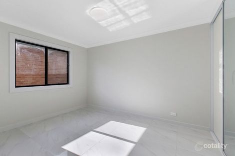 Property photo of 72 Marquesa Crescent Lethbridge Park NSW 2770