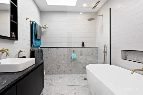 2/13 Kitchener Rd, Croydon, VIC 3136