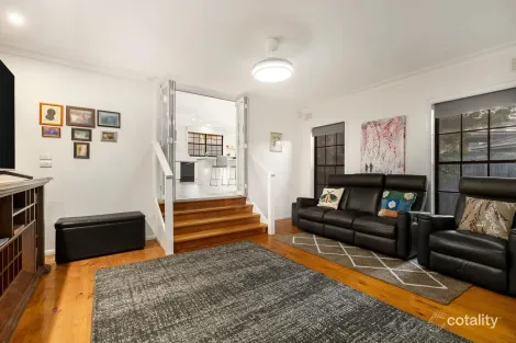 Property photo of 4 Adella Place Templestowe VIC 3106