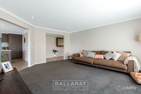 Property photo of 6 Duchess Drive Winter Valley VIC 3358