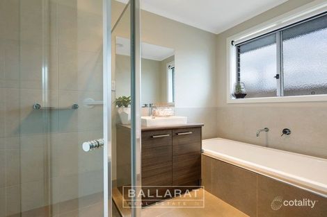 Property photo of 6 Duchess Drive Winter Valley VIC 3358