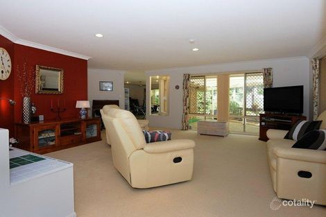 Property photo of 176 Mildura Drive Helensvale QLD 4212