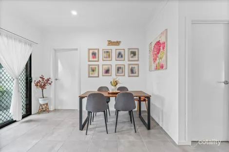 Property photo of 45 Nugget Way Cranbourne East VIC 3977