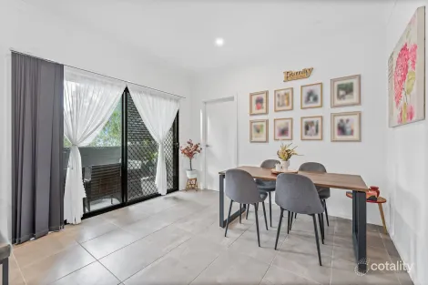 Property photo of 45 Nugget Way Cranbourne East VIC 3977