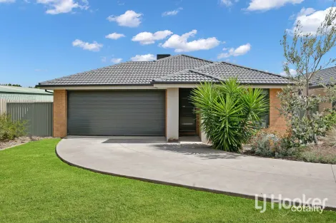 74 Ajay Way, Kurunjang, VIC 3337