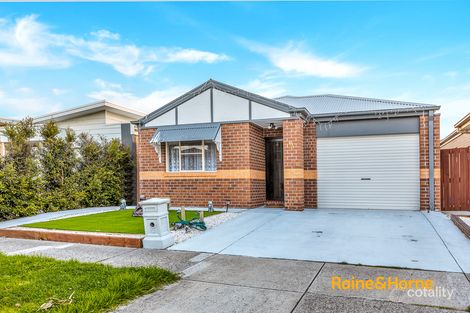 Property photo of 14 Lemon Grove Cranbourne West VIC 3977