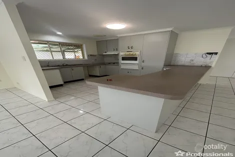 Property photo of 10 Lagoon Court Clinton QLD 4680