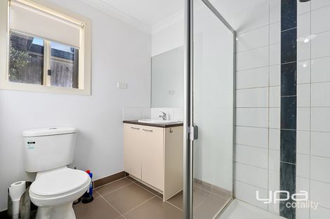 Property photo of 2 Fourth Mews Maddingley VIC 3340