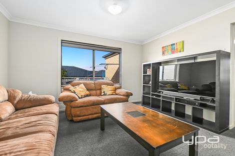 Property photo of 2 Fourth Mews Maddingley VIC 3340