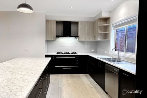 Property photo of 28 Henry Street Warrnambool VIC 3280