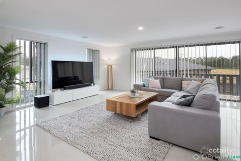 Property photo of 1/11 Vivian Court Drouin VIC 3818