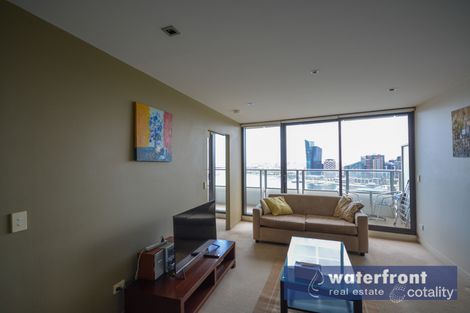 Property photo of 2208A/100 Harbour Esplanade Docklands VIC 3008