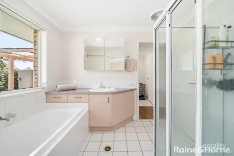 Property photo of 6 Pascali Crescent Eatons Hill QLD 4037
