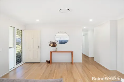 Property photo of 6 Pascali Crescent Eatons Hill QLD 4037