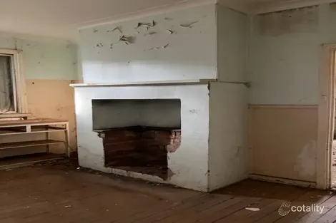 1 Downing St, Norseman, WA 6443