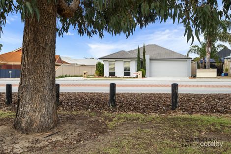 Property photo of 33 Kurrajong Boulevard Banksia Grove WA 6031