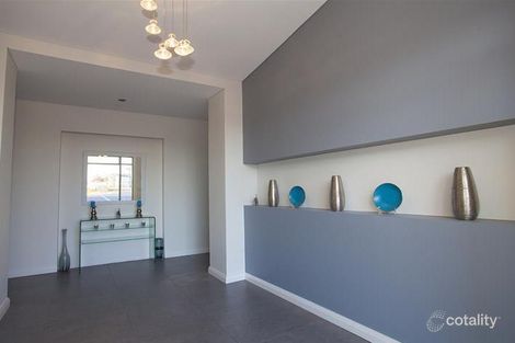 Property photo of 43 Twin Creeks Drive Luddenham NSW 2745