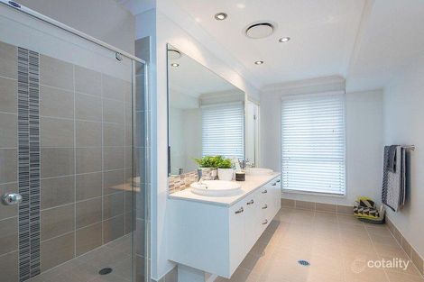Property photo of 16 Trinity Crescent Augustine Heights QLD 4300