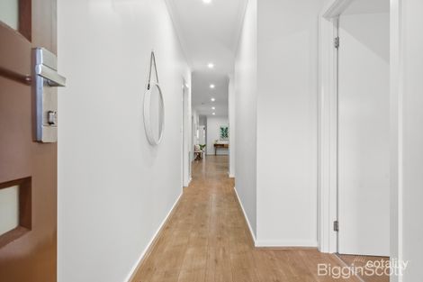 Property photo of 3 Chitwan Road Tarneit VIC 3029