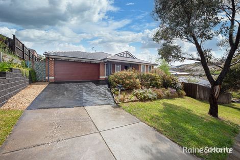 Property photo of 4 Langport Crescent Sunbury VIC 3429