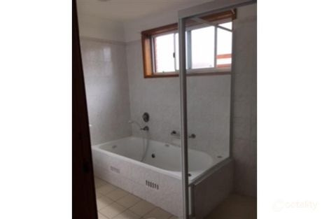 Property photo of 9A Blenheim Place Glenfield NSW 2167