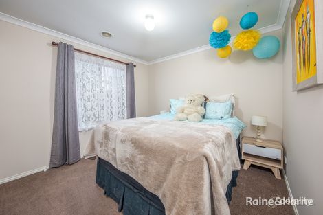 Property photo of 4 Langport Crescent Sunbury VIC 3429
