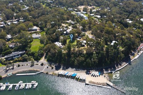 16 Lawrence Ct, Metung, VIC 3904