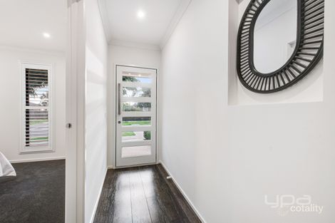 Property photo of 21 Silverwood Drive Greenvale VIC 3059