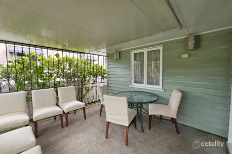 Property photo of 35 Kuring-Gai Avenue Tarragindi QLD 4121