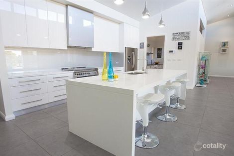 Property photo of 43 Twin Creeks Drive Luddenham NSW 2745