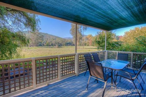 Property photo of 39 Gavan Street Bright VIC 3741