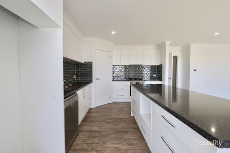 Property photo of 26 Governors Parade Windradyne NSW 2795