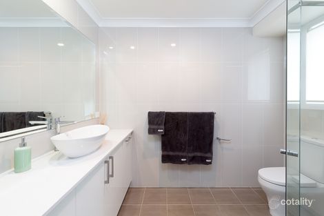 Property photo of 17 Casuarina Drive Orange NSW 2800