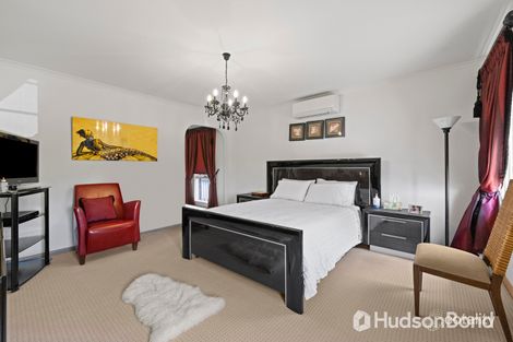 Property photo of 15 Verne Court Templestowe VIC 3106