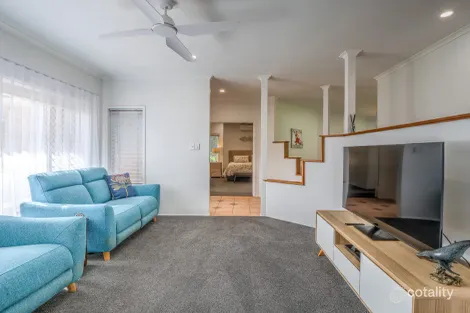 Property photo of 151-153 Kingfisher Parade Toogoom QLD 4655