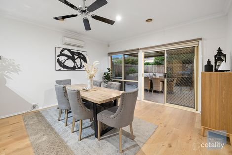 16 Spring Cct, Caroline Springs, VIC 3023