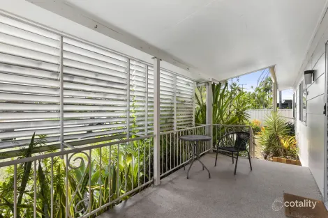 Property photo of 22 William Street Urangan QLD 4655