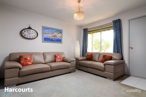 Property photo of 2 Laurel Crescent Carrum Downs VIC 3201