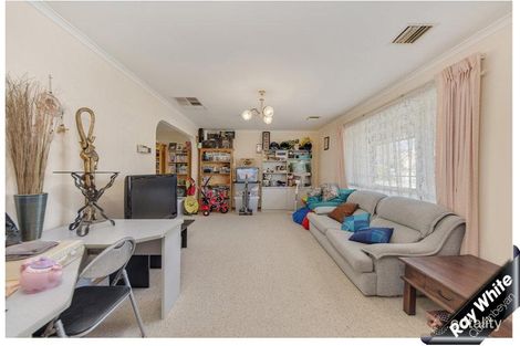 Property photo of 8 Cotter Place Jerrabomberra NSW 2619