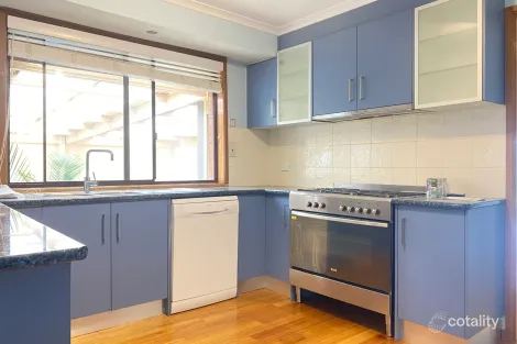 Property photo of 14 Horseshoe Crescent Epping VIC 3076