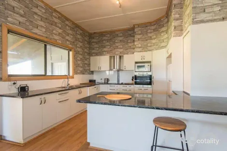 Property photo of 18 Ritchie Street Ouyen VIC 3490
