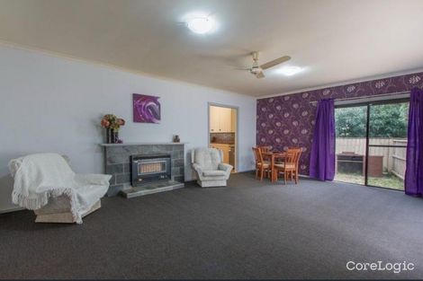 Property photo of 2 Hickory Crescent Frankston North VIC 3200