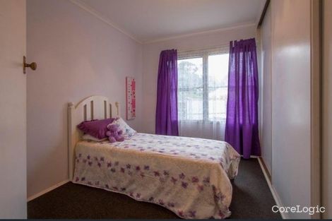 Property photo of 2 Hickory Crescent Frankston North VIC 3200