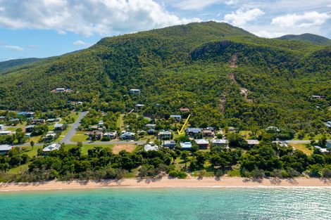 Property photo of 107 Gloucester Avenue Hideaway Bay QLD 4800