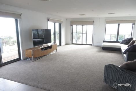 Property photo of 12 Roycroft Avenue Aspendale VIC 3195