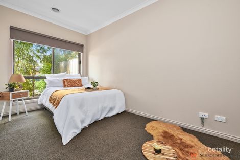 Property photo of 61 Coromandel Crescent Knoxfield VIC 3180