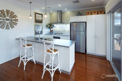 Property photo of 18 Anaconda Loop Dawesville WA 6211